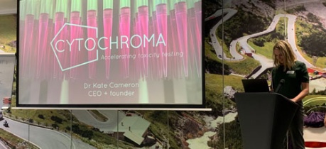 Kate Cameron, Cytochroma pitching at AcceleratHER Awards